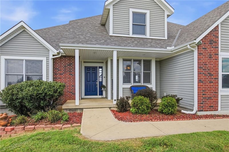 4962 W 351st St, Louisburg, KS 66053