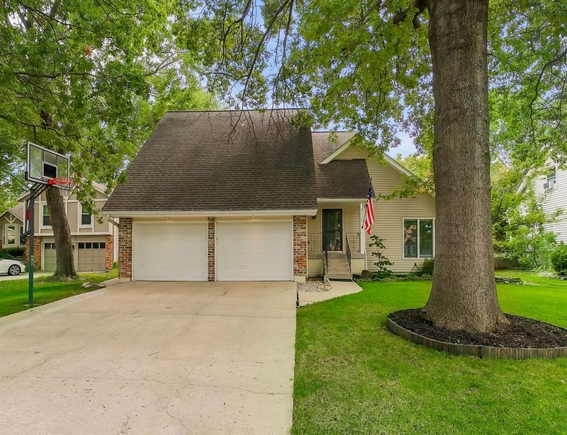 14730 Locust St, Olathe, KS 66062