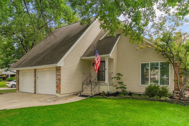 14730 Locust St, Olathe, KS 66062