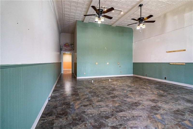 109 Main St, Windsor, MO 65360