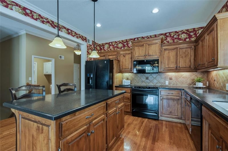 12588 W 123rd St, Overland Park, KS 66213