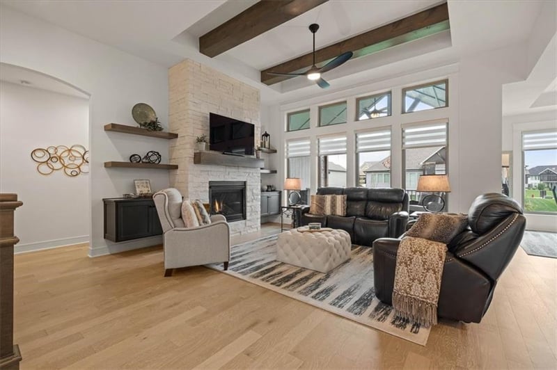 1108 Deer Run Dr, Greenwood, MO 64034