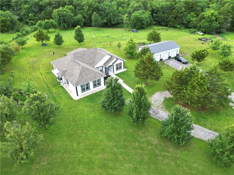 19883 Mather Rd, Sedalia, MO 65301
