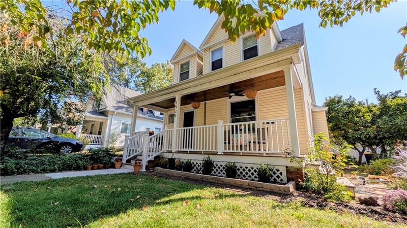 3929 Terrace St, Kansas City, MO 64111