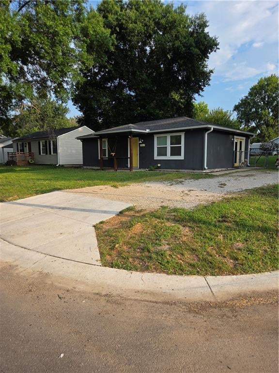 326 Front St, Grain Valley, MO 64029