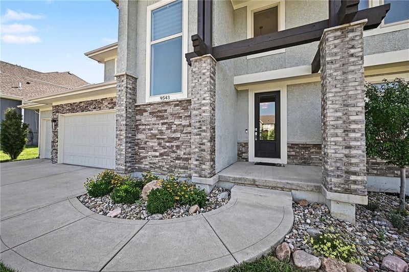 9543 Kentucky Ave, Kansas City, MO 64157