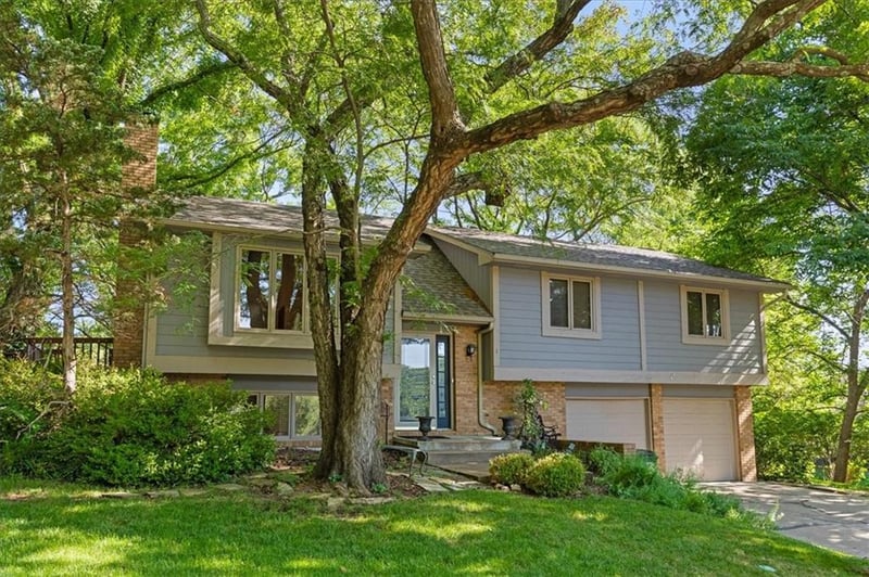 1109 Jana Ct, Lawrence, KS 66049