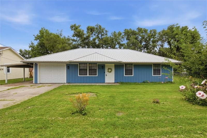 304 2nd St, Lawson, MO 64062