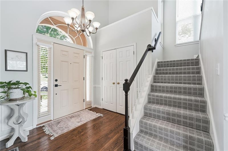 9317 Charlotte Ct, Kansas City, MO 64155