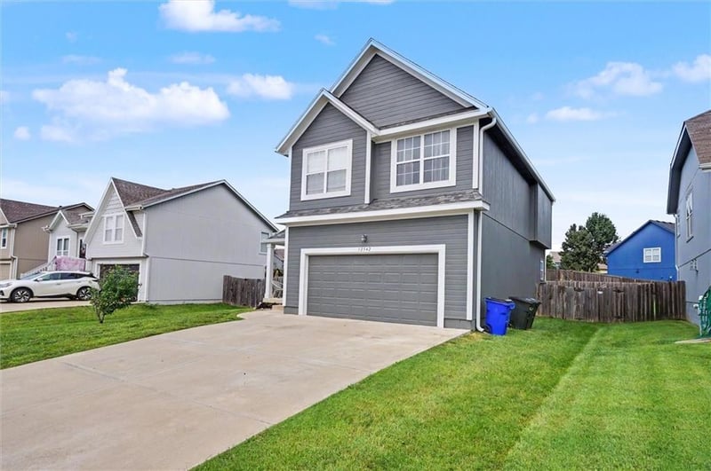 12542 Belford St, Olathe, KS 66061
