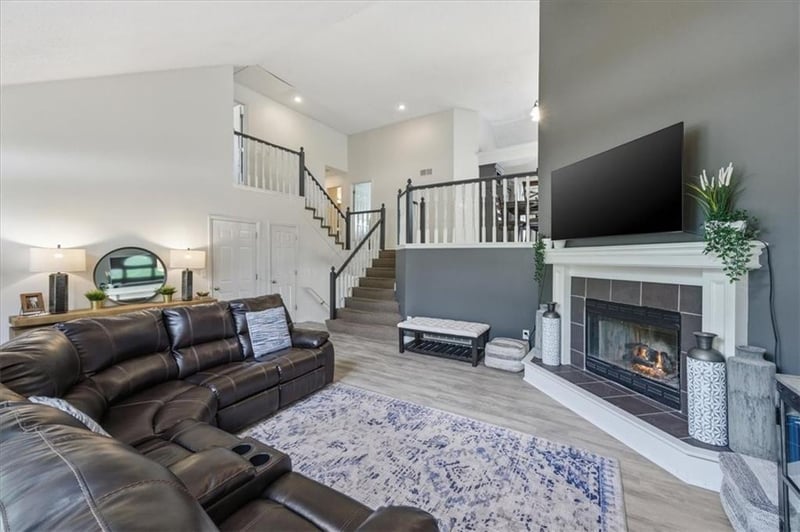 12502 Alcan Cir, Olathe, KS 66062