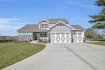 7904 N Spruce Ave, Kansas City, MO 64119