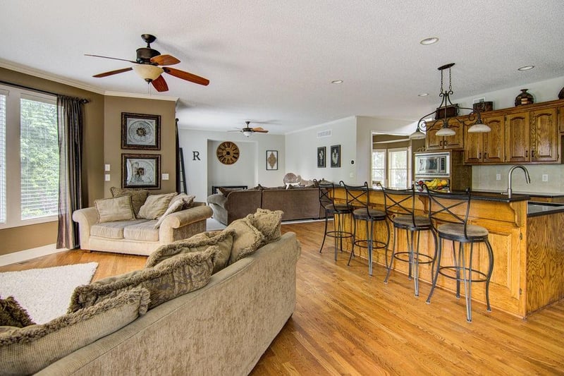 24115 79th Ter, Lenexa, KS 66227