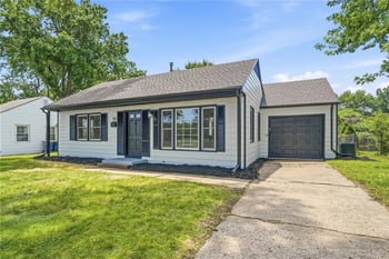 711 W 84th St, Kansas City, MO 64114