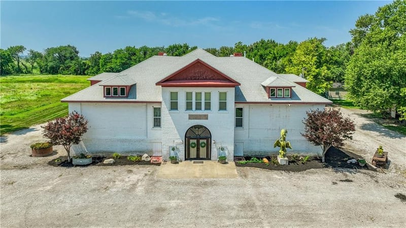 402 Rulo St, Bigelow, MO 64437