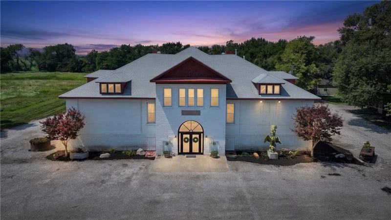 402 Rulo St, Bigelow, MO 64437