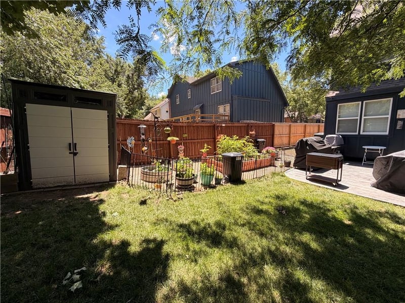 8933 Woodstone St, Lenexa, KS 66219