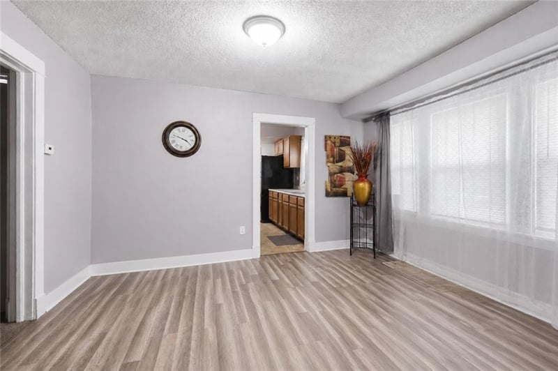 6920 Benton Ave, Kansas City, MO 64132