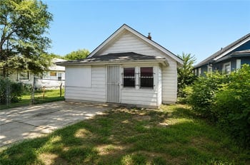 3944 Brooklyn Ave, Kansas City, MO 64130