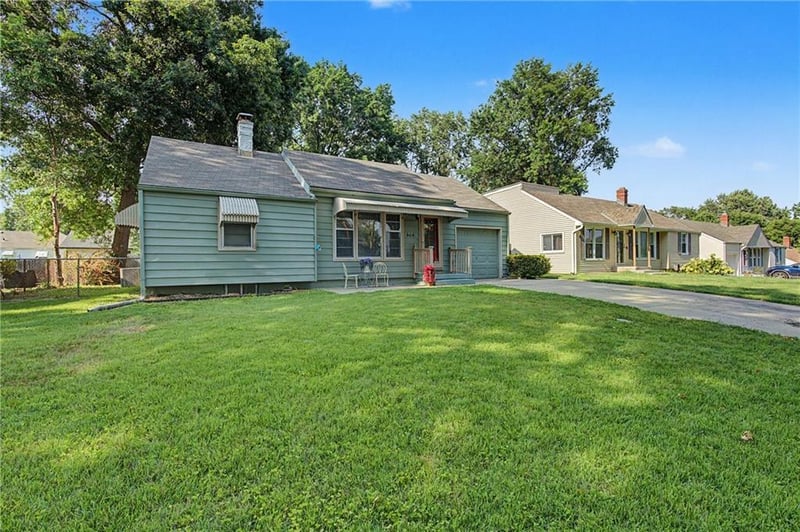 606 43rd Ter, Kansas City, MO 64116
