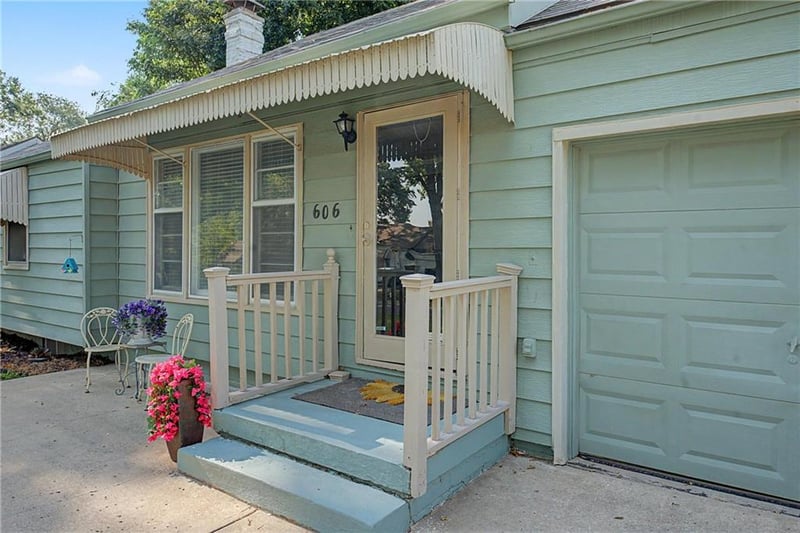 606 43rd Ter, Kansas City, MO 64116