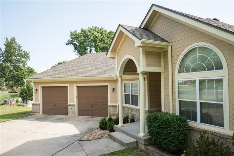 909 Ann St, Independence, MO 64056