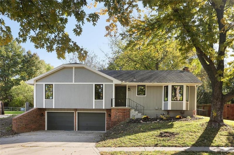 1201 Bristol Way, Liberty, MO 64068