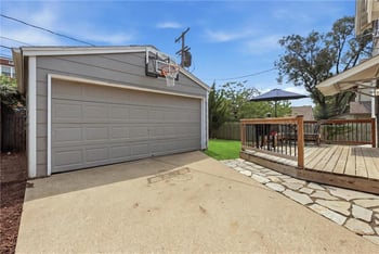 315 E 70th Ter, Kansas City, MO 64113