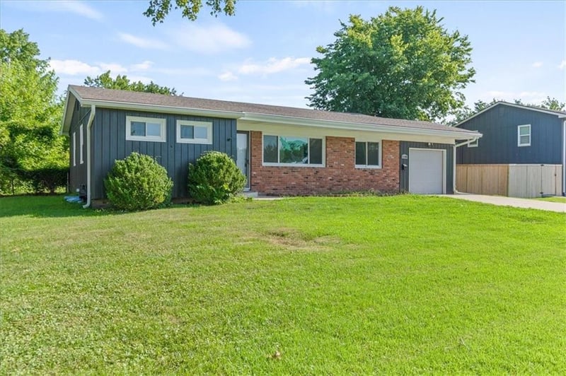 11108 70th Ter, Shawnee, KS 66203