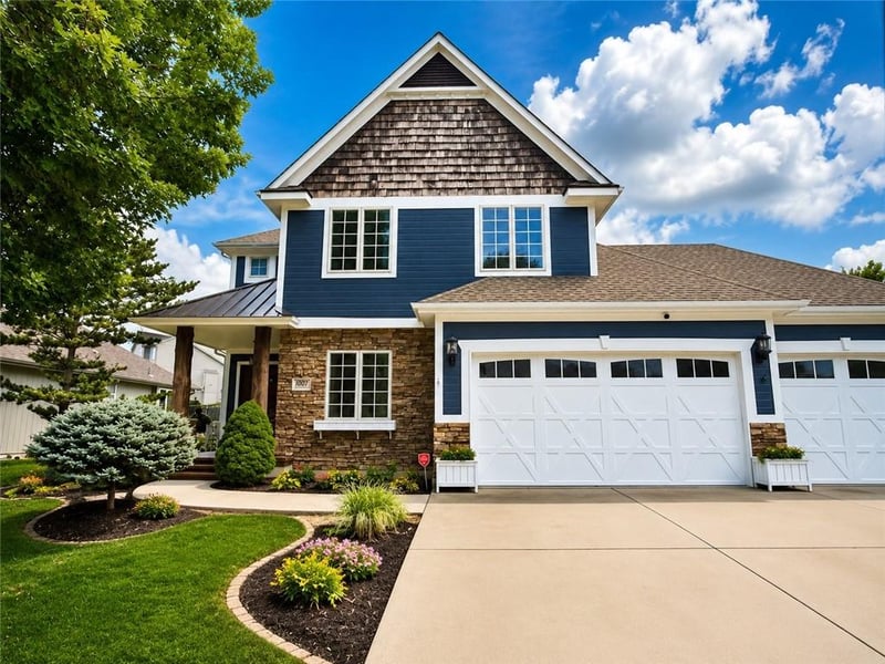 1007 Burr Oak Ln, Grain Valley, MO 64029