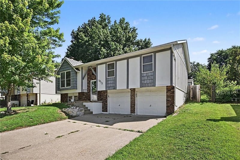 1613 Glen Ellyn St, Independence, MO 64056