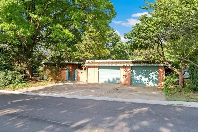 8700 Lamar St, Overland Park, KS 66207