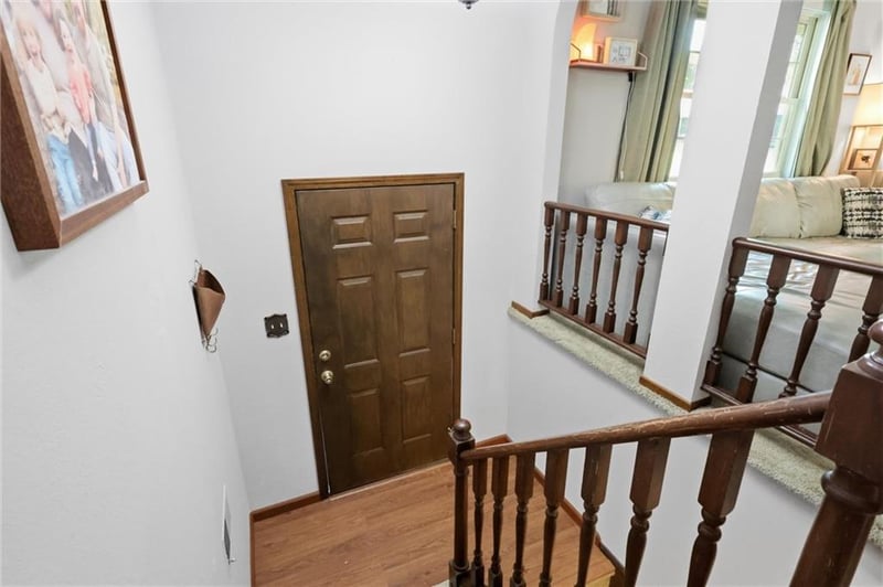 110 Rockwood St, Blue Springs, MO 64014