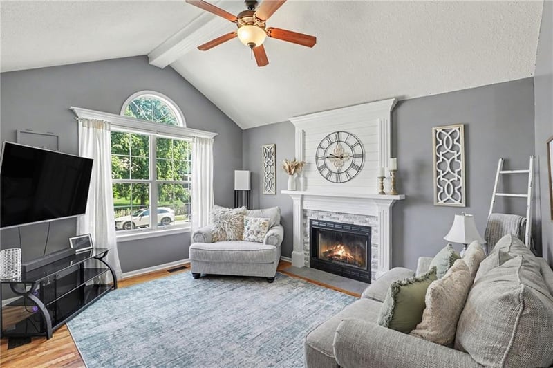5 111th Ter, Kansas City, MO 64155