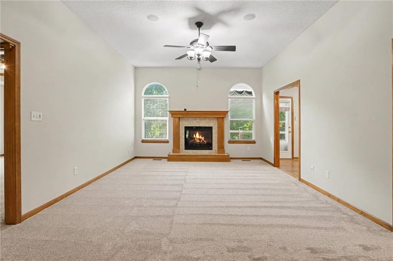 4805 NE 73rd St, Kansas City, MO 64119