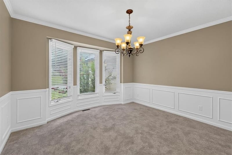 4132 Leeward Dr, Lee's Summit, MO 64082