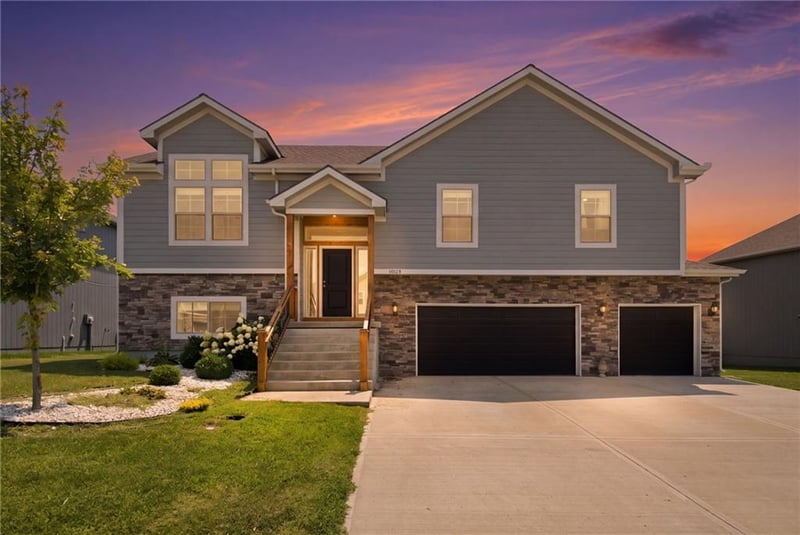 16029 Craig St, Basehor, KS 66007