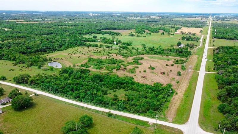 68 Hwy Pleasant Valley Rd, Wellsville, KS 66092