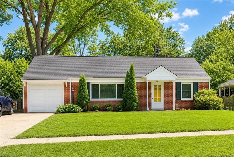 2613 79th St, Prairie Village, KS 66208