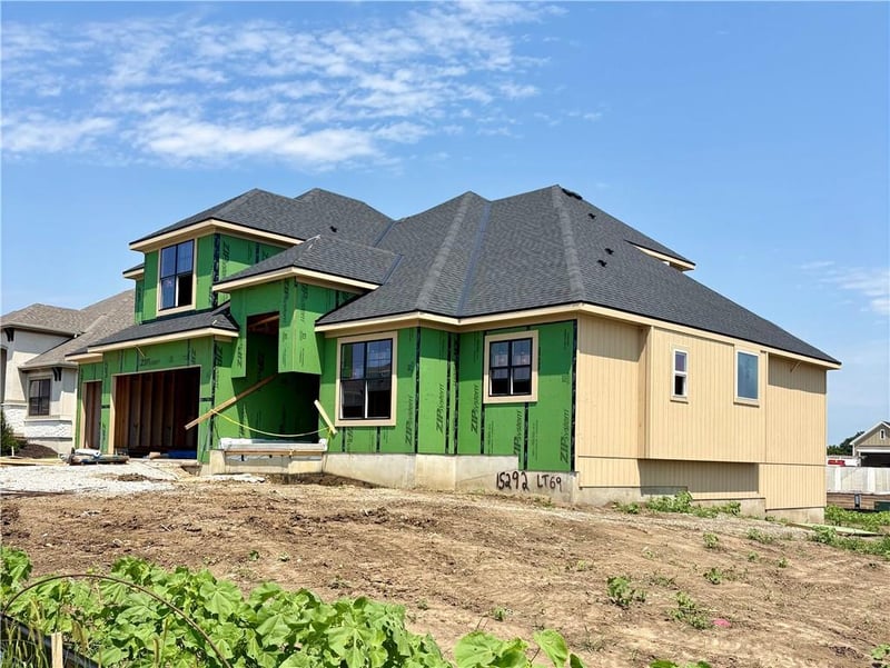 15292 161st Ter, Olathe, KS 66062