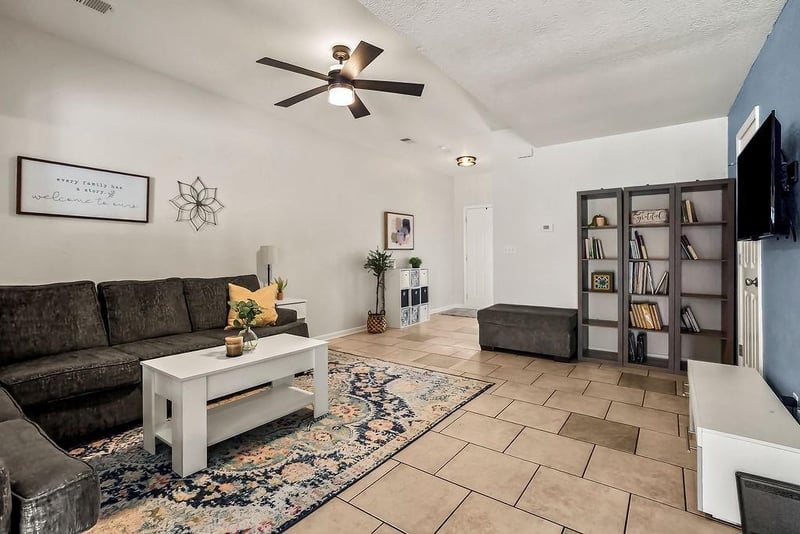 238 5th Ter, Louisburg, KS 66053