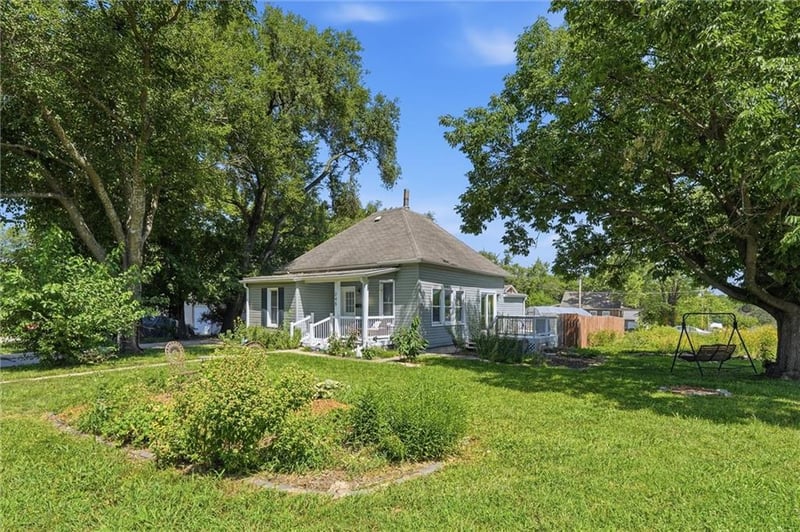 245 Illinois St, Lawrence, KS 66044