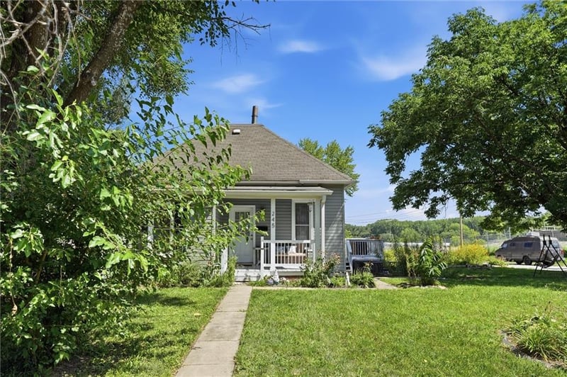 245 Illinois St, Lawrence, KS 66044