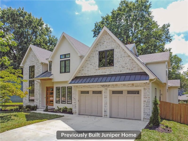 7412 Village Dr, Prairie Village, KS 66208