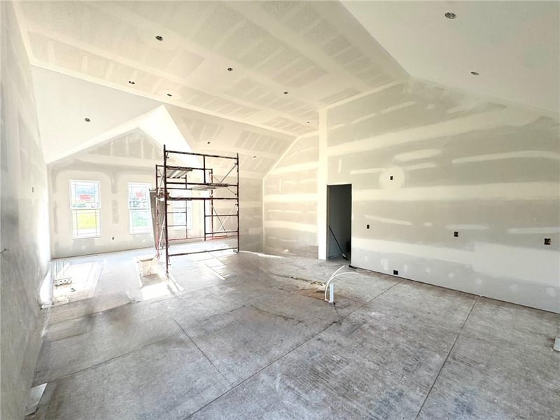 233 141 Rd, Warrensburg, MO 64093