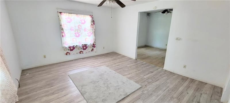 716 Lincoln St, Iola, KS 66749