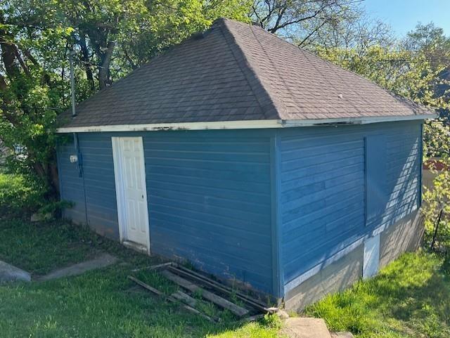 519 24th St, St Joseph, MO 64501