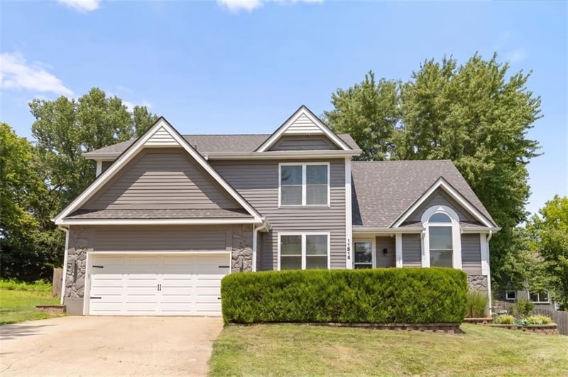11515 Lennox St, Olathe, KS 66061