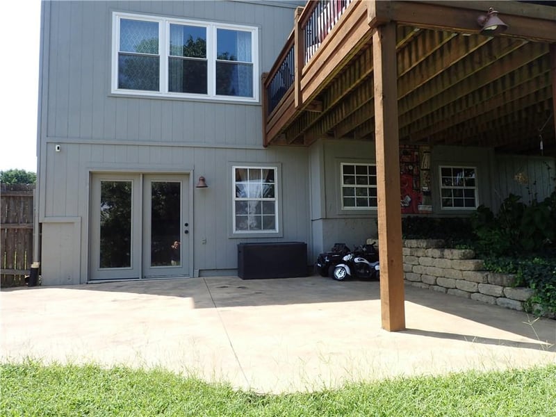 2924 SW Silverspur Rd, Lee's Summit, MO 64081
