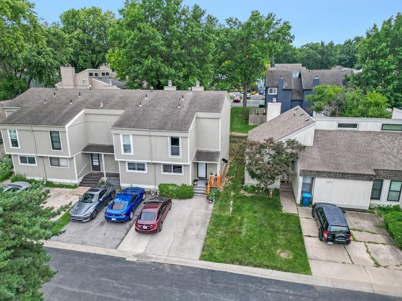 12123 66th St, Shawnee, KS 66216